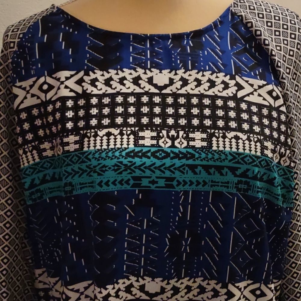 Cato long-sleeve Boho dress, Size L, blue green white geometric print